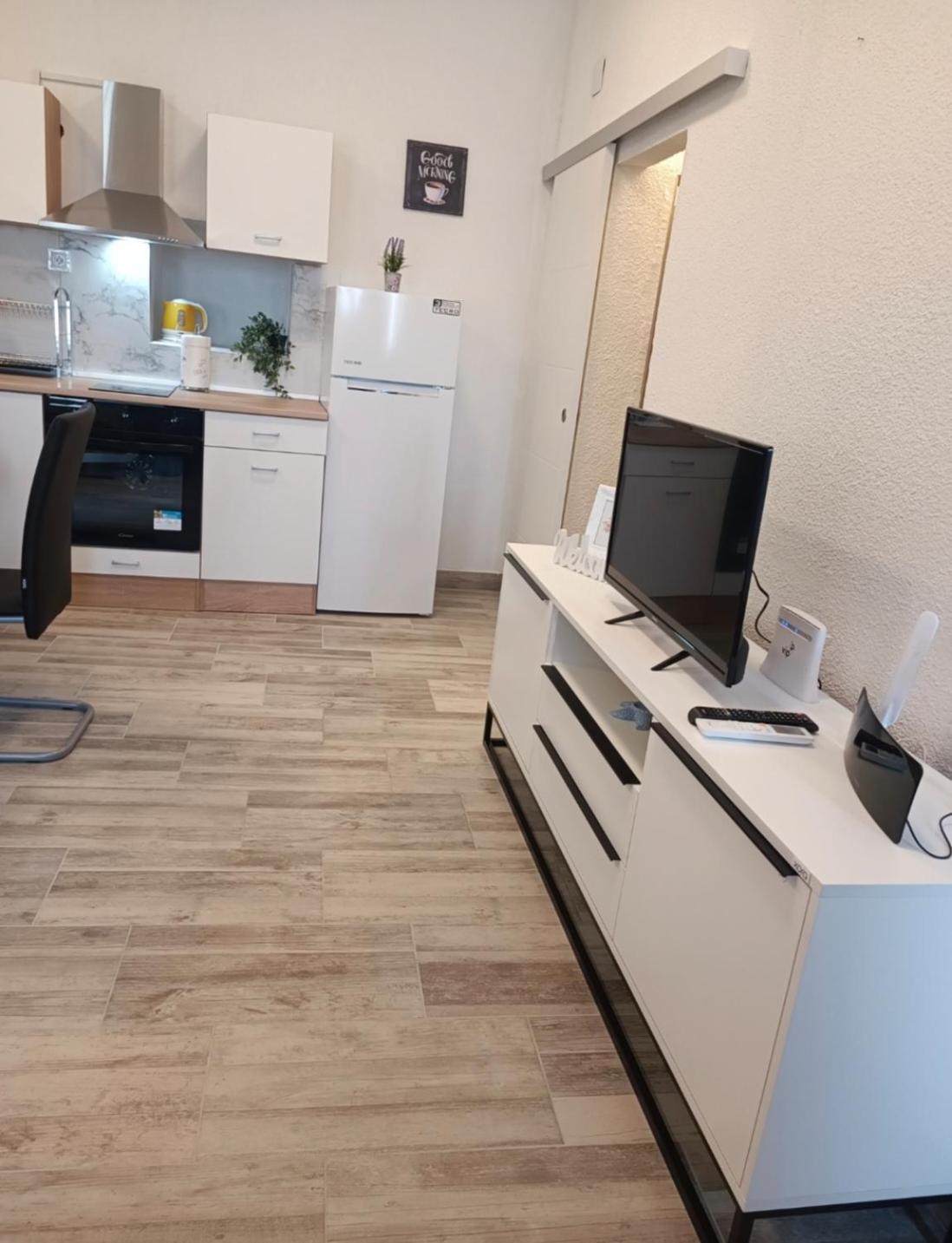 Apartman Kastel Kastela Ngoại thất bức ảnh